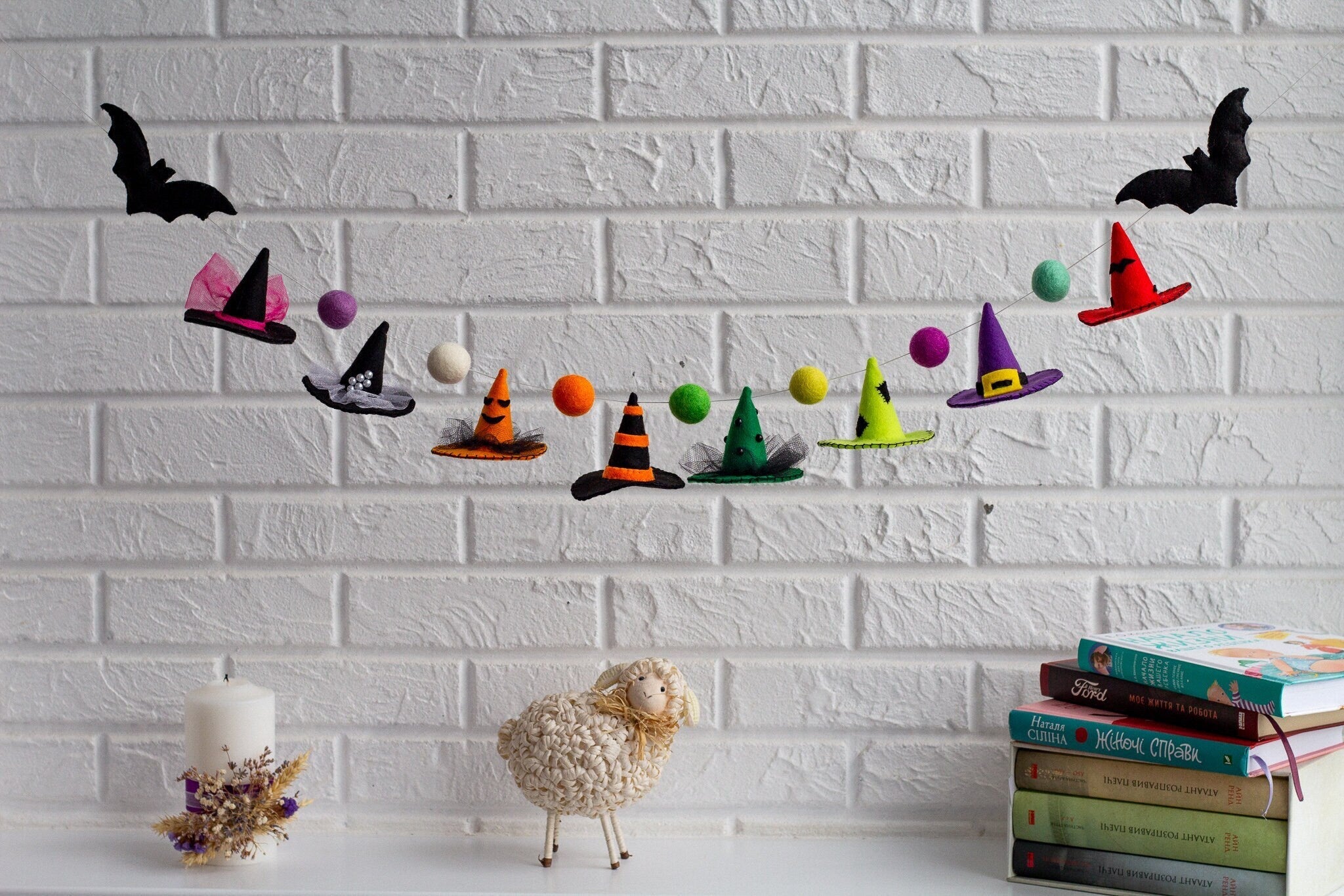 Halloween Witch Hats Felt Garland – Handmade Decoration - WoollyFox